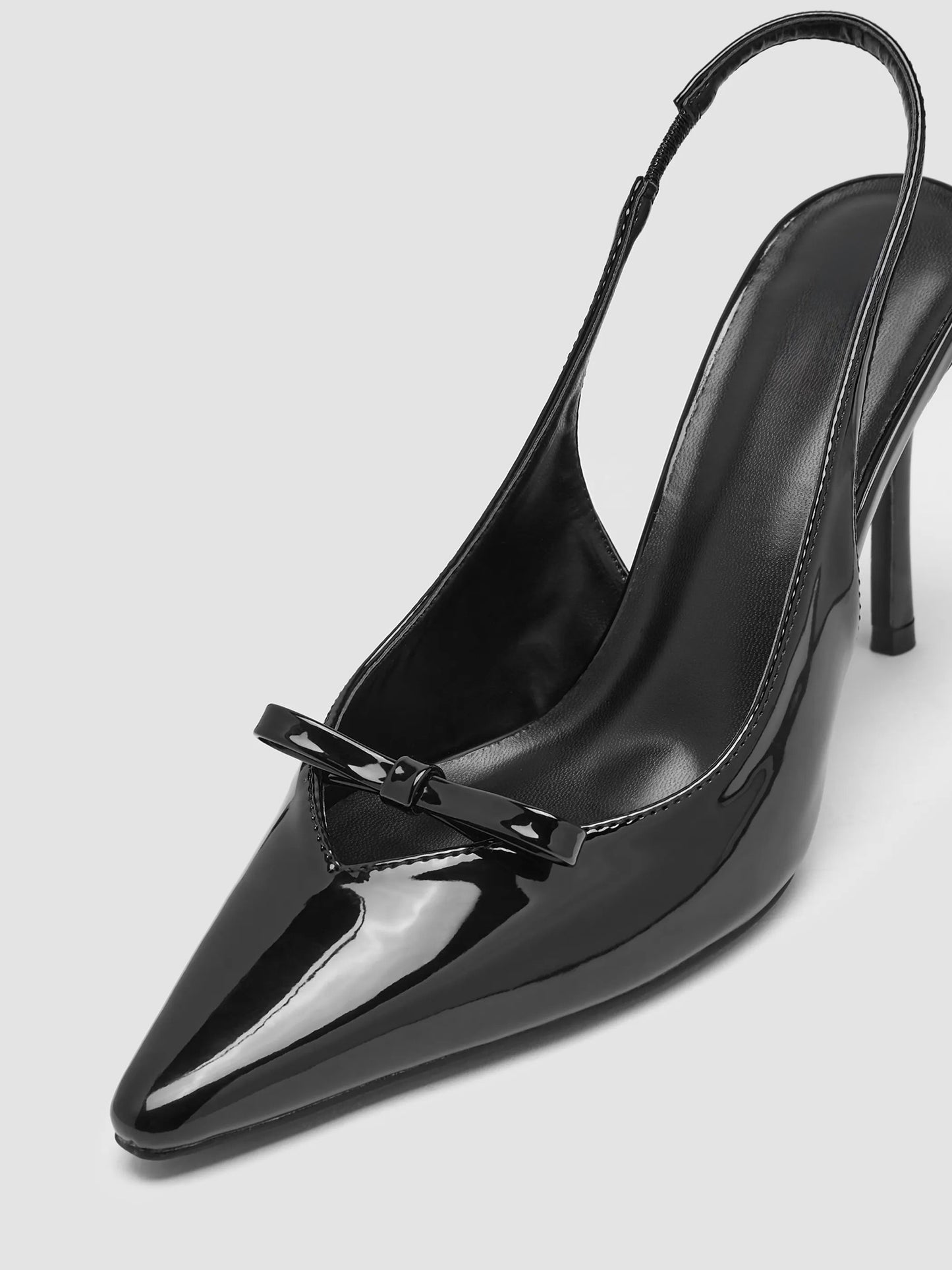 Abril | Tacones de punta