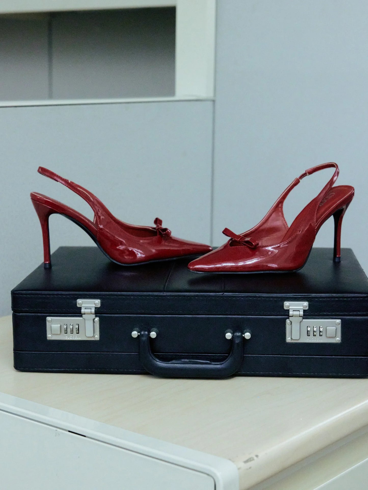 Abril | Tacones de punta