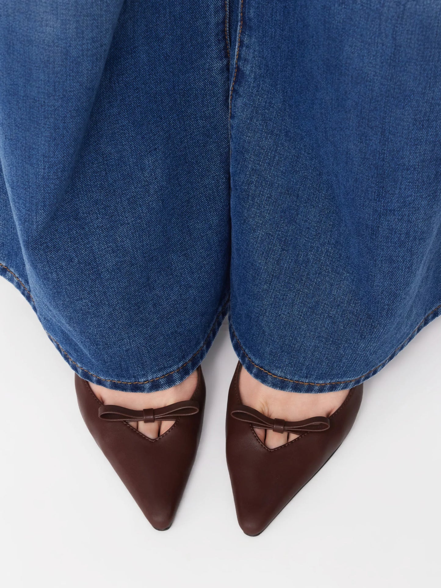 Abril | Tacones de punta