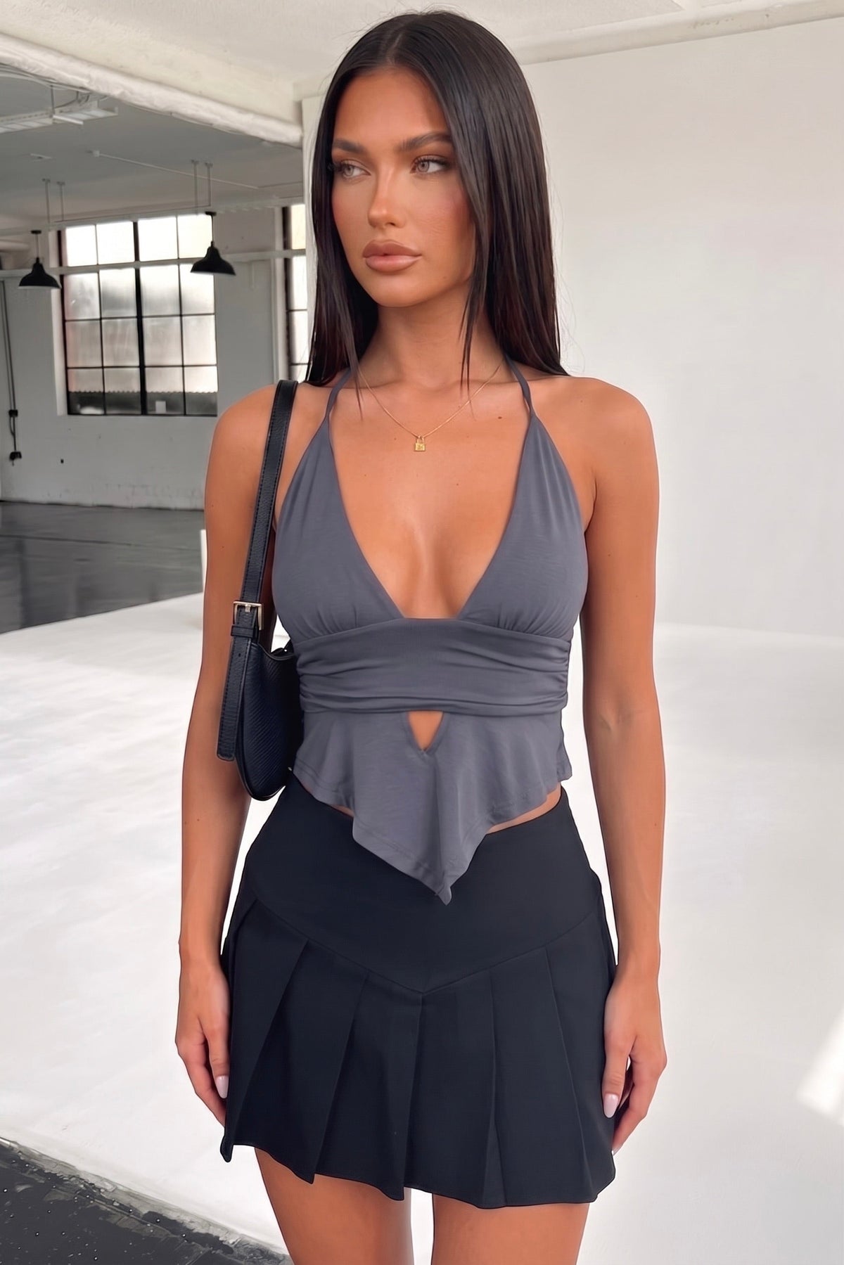 Top corto con cuello halter de Calison - Gris carbón