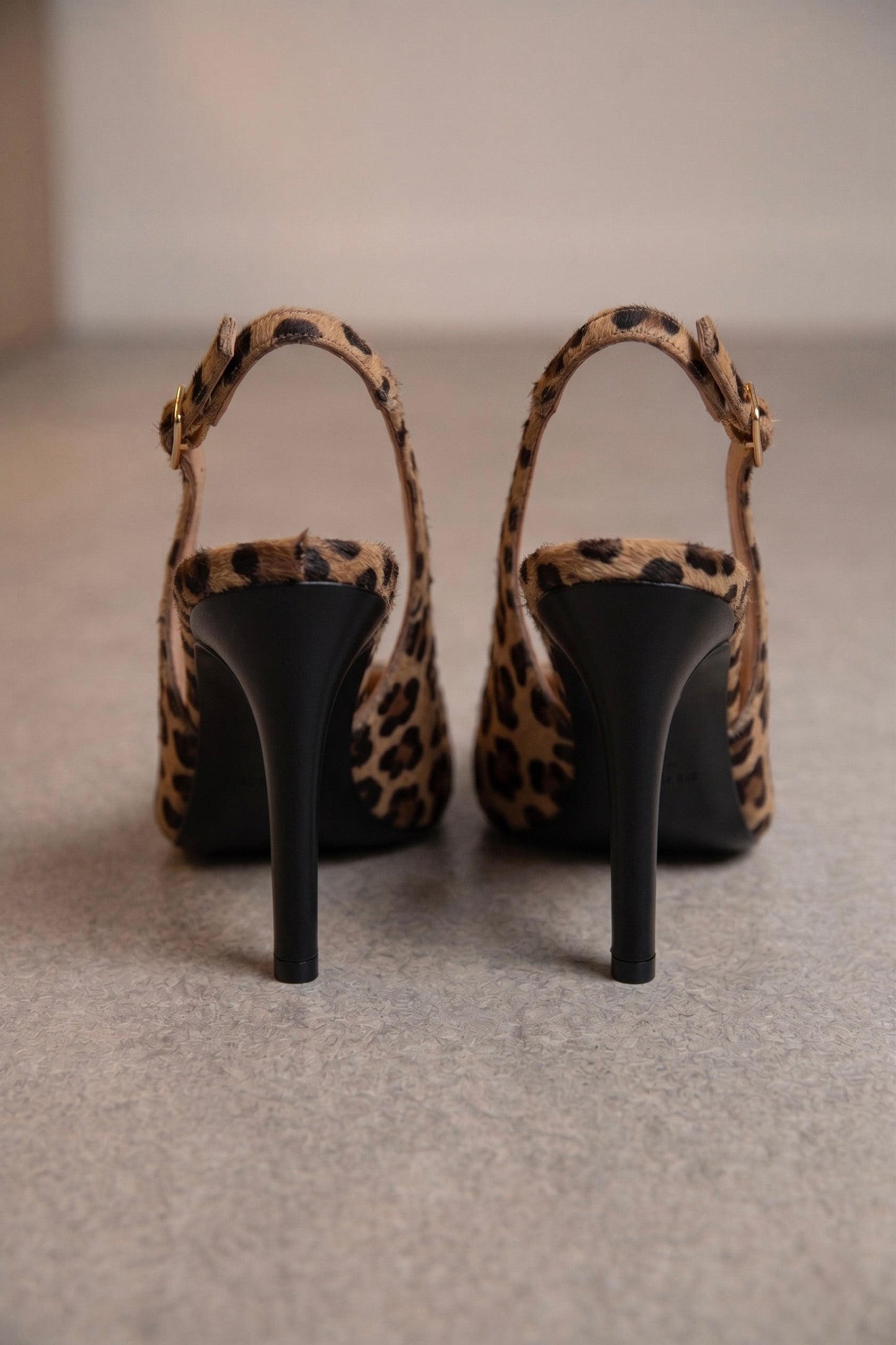 LEONORA | Tacones elegantes con estampado animal
